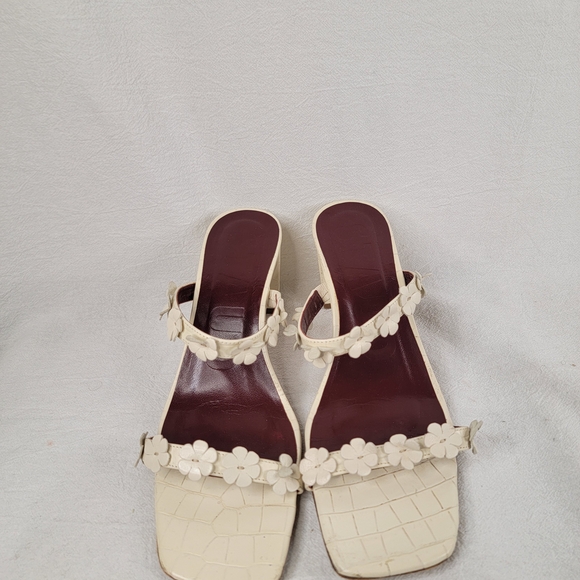​STAUD Skylar Cream Croc-Embossed Leather Floral Block Heel Mules - Portugal - Picture 4 of 13